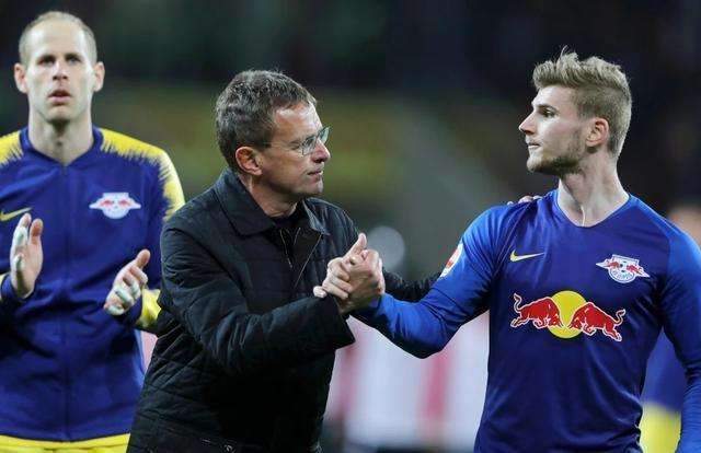 费内巴切门将利瓦科维奇自租借加盟赫罗纳以来，还没...