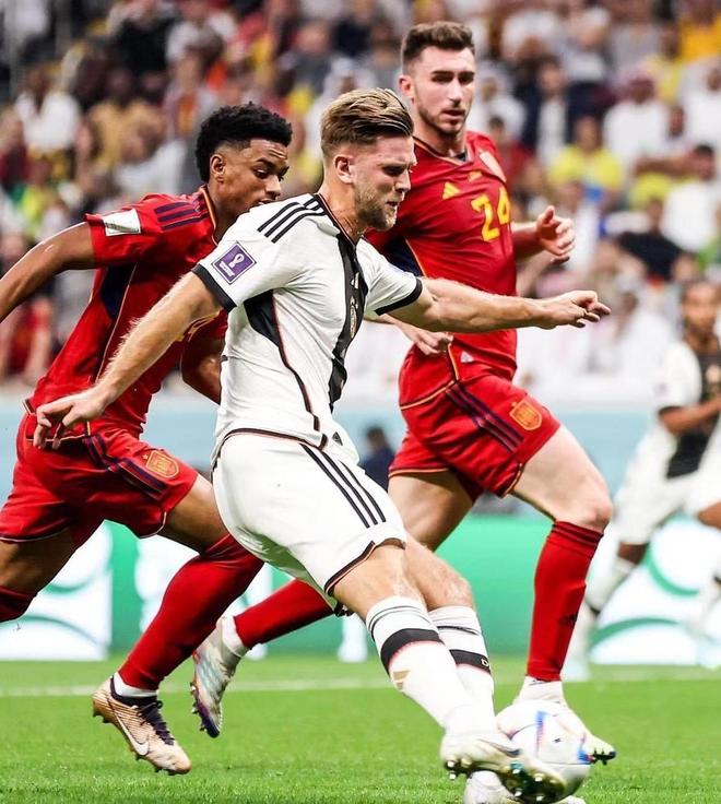 于汉超退役后加入申花教练组，毛剑卿：这是对球员最大的褒奖