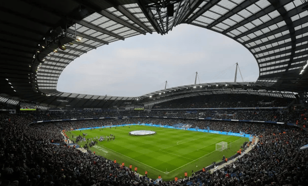 半场战报：汉堡1-1法兰克福，洛孔加，胡戈-拉松破门（半场：汉堡1-1战平法兰克福，洛孔加与胡戈-拉松建功）