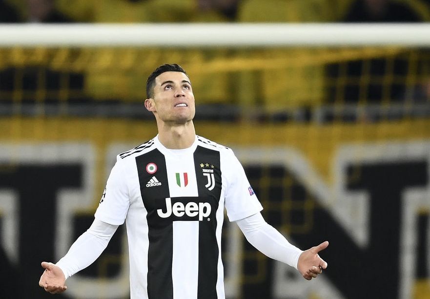 疯狂的足球：米兰门神迈尼昂的盘带合集