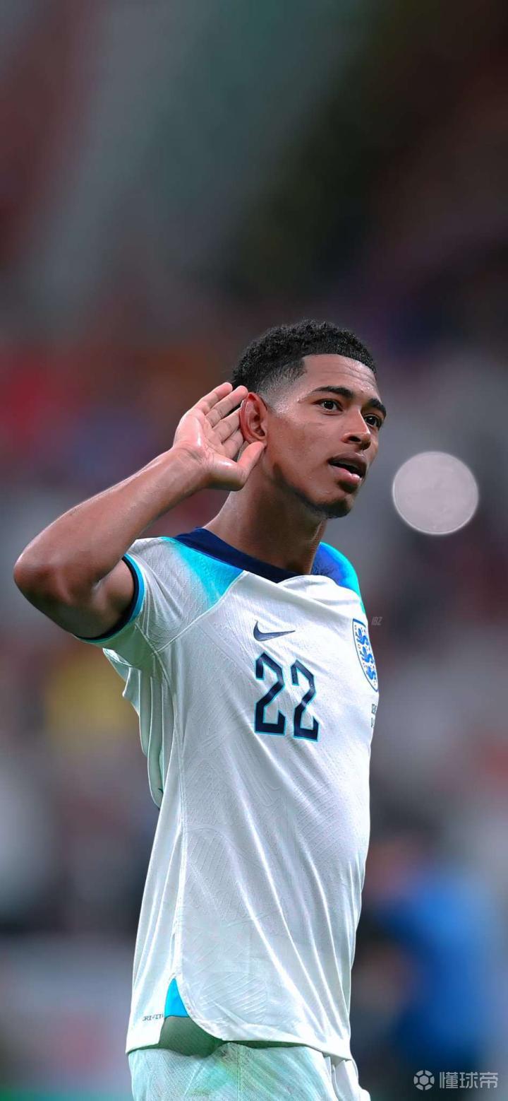 感受下塞尔维亚的篮球氛围！这阵势比足球场都炸裂！（塞尔维亚篮球有多炸？现场声浪比足球场还猛！）