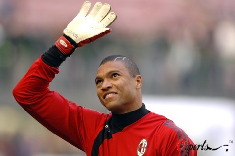 詹姆斯关键得分锁定胜局