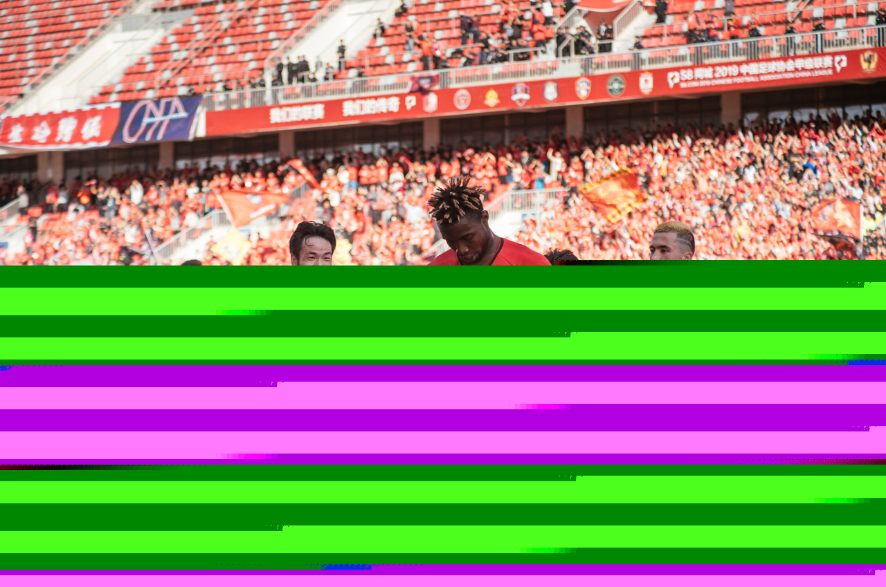 半场开香槟，兰德维尔以为自己稳了，没想到查里尔的输出还在后面！