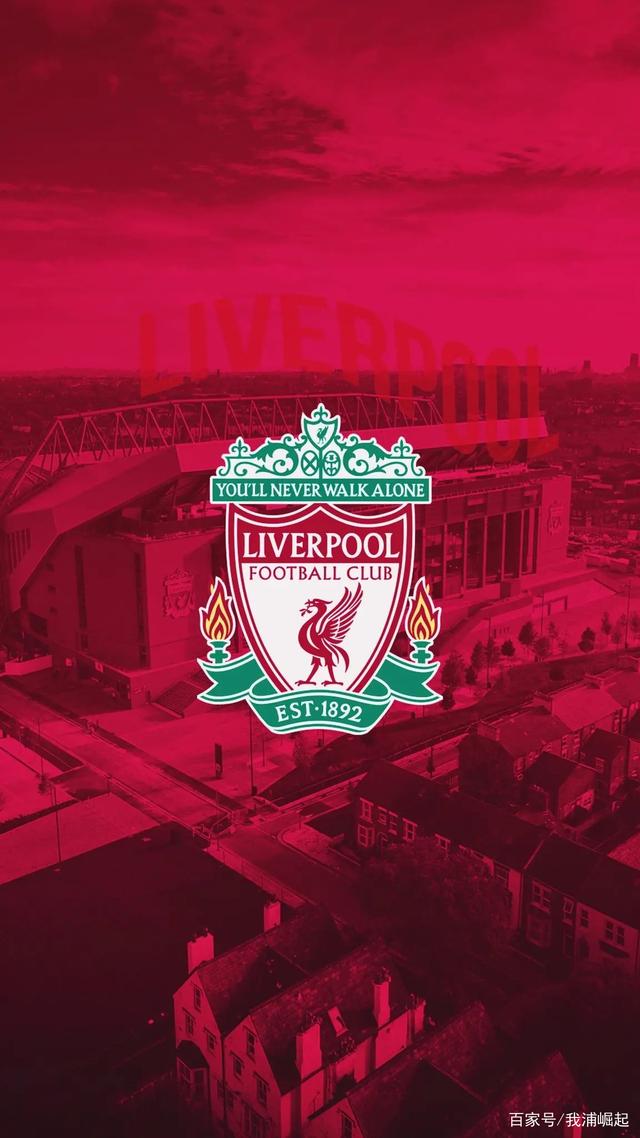 水晶宫与斯特拉斯堡赛前，维埃拉现身法国酒吧和球迷一起观战