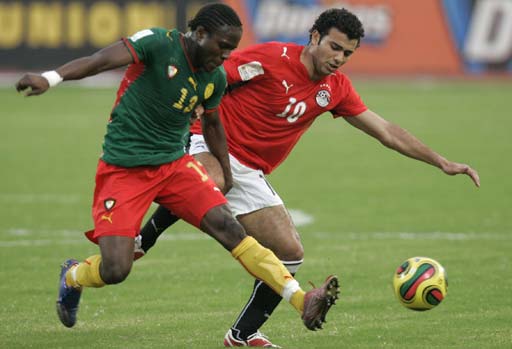 字母哥伤退，雄鹿完成18分大逆转，打赢东部第一活塞